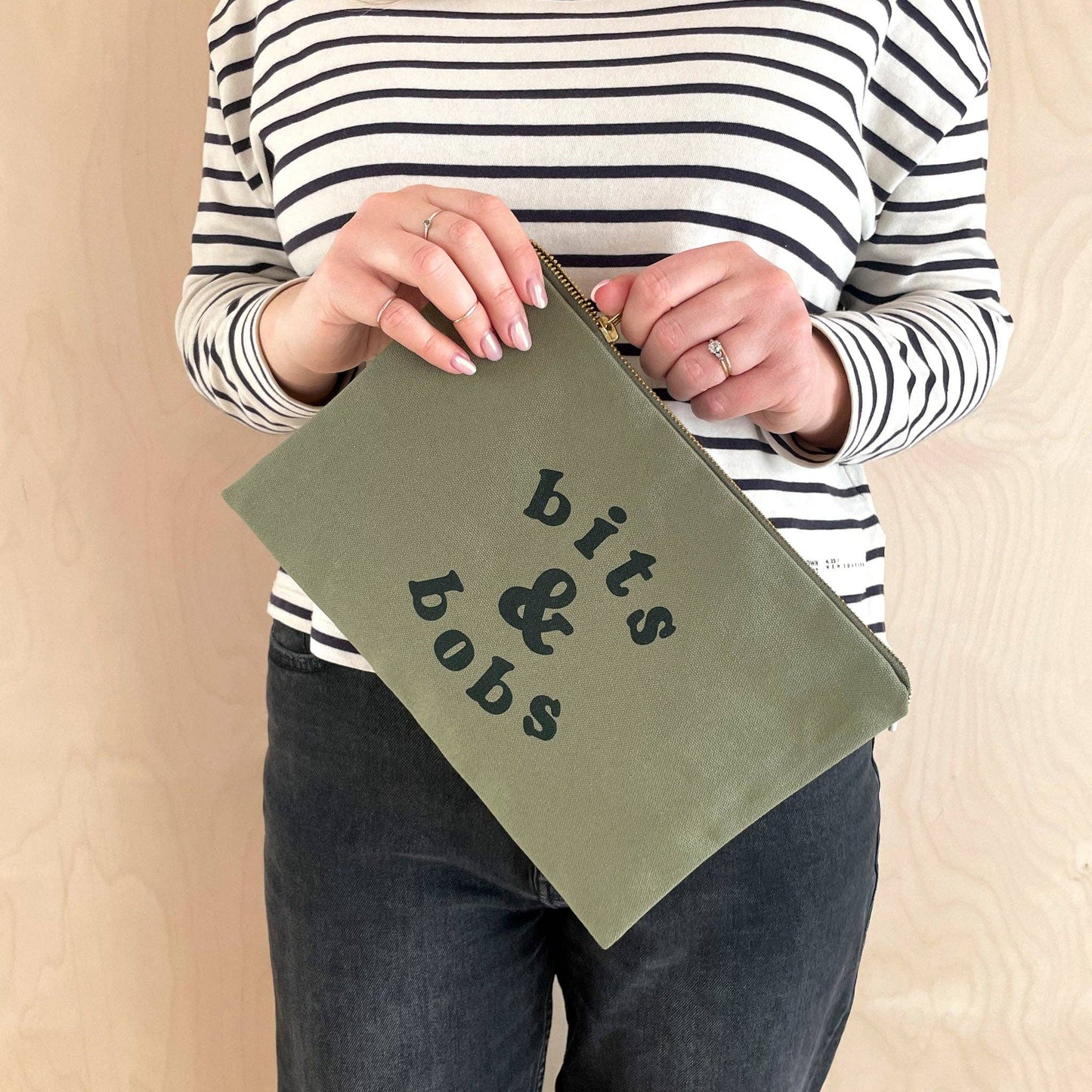 Olive green bits & bobs zip purse