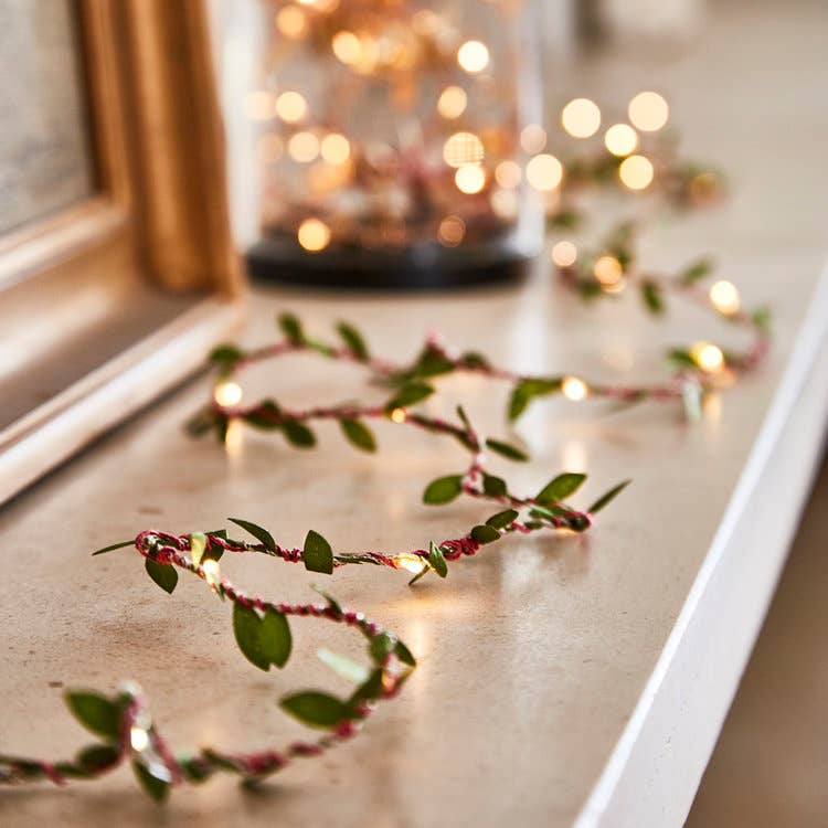 Green leaves fairy lights