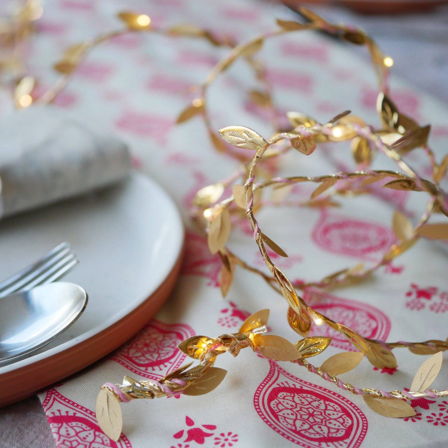 Gold leaves fairy lights