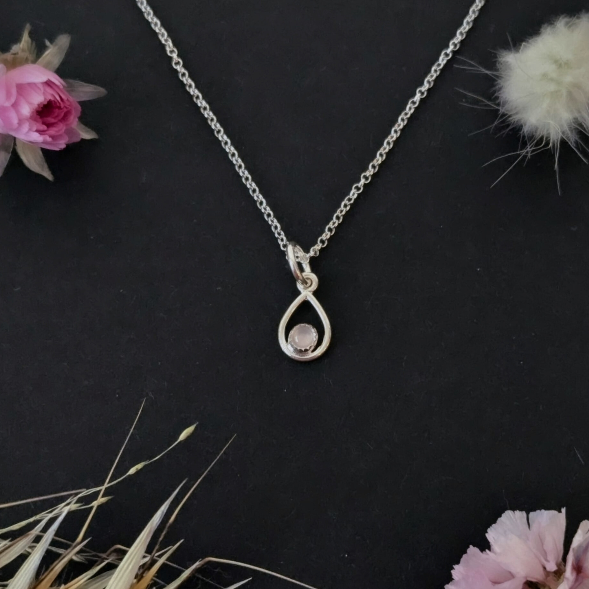 Sterling silver & rose quartz teardrop pendant