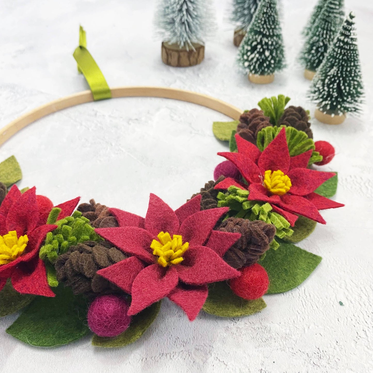 Christmas wreath felt flower making craft kit