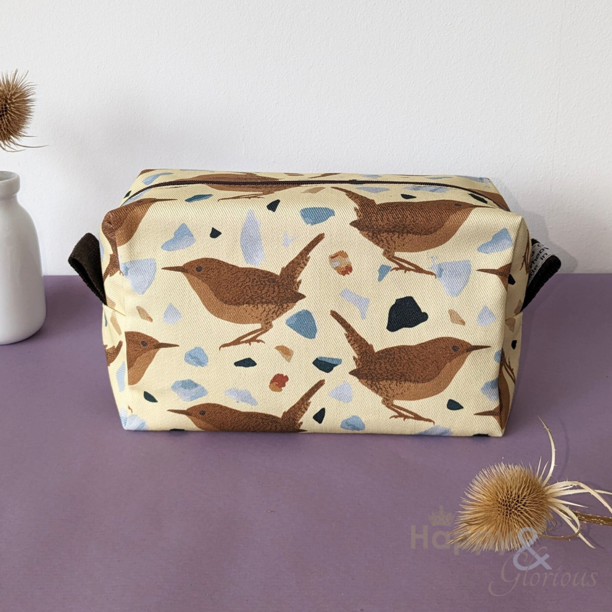 Brown wren print washbag