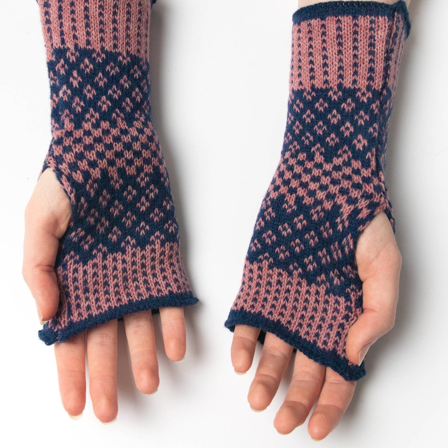 Night sky & mauve Fairisle wristwarmer gloves