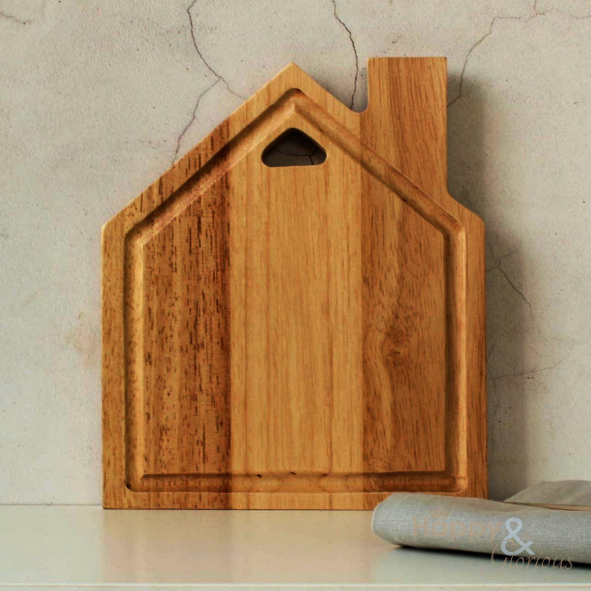 Little wooden house chopping board